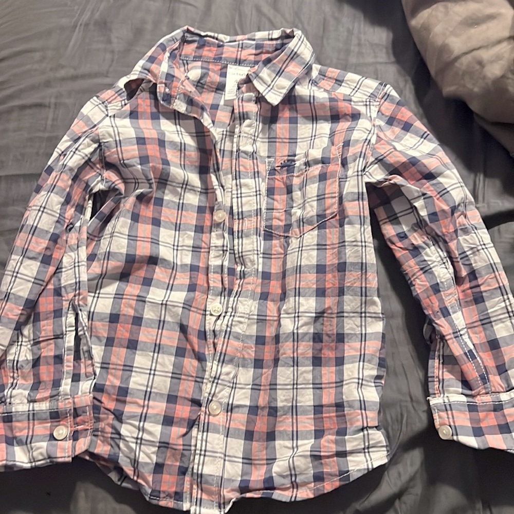 Carter’s 4T button down long sleeve shirt